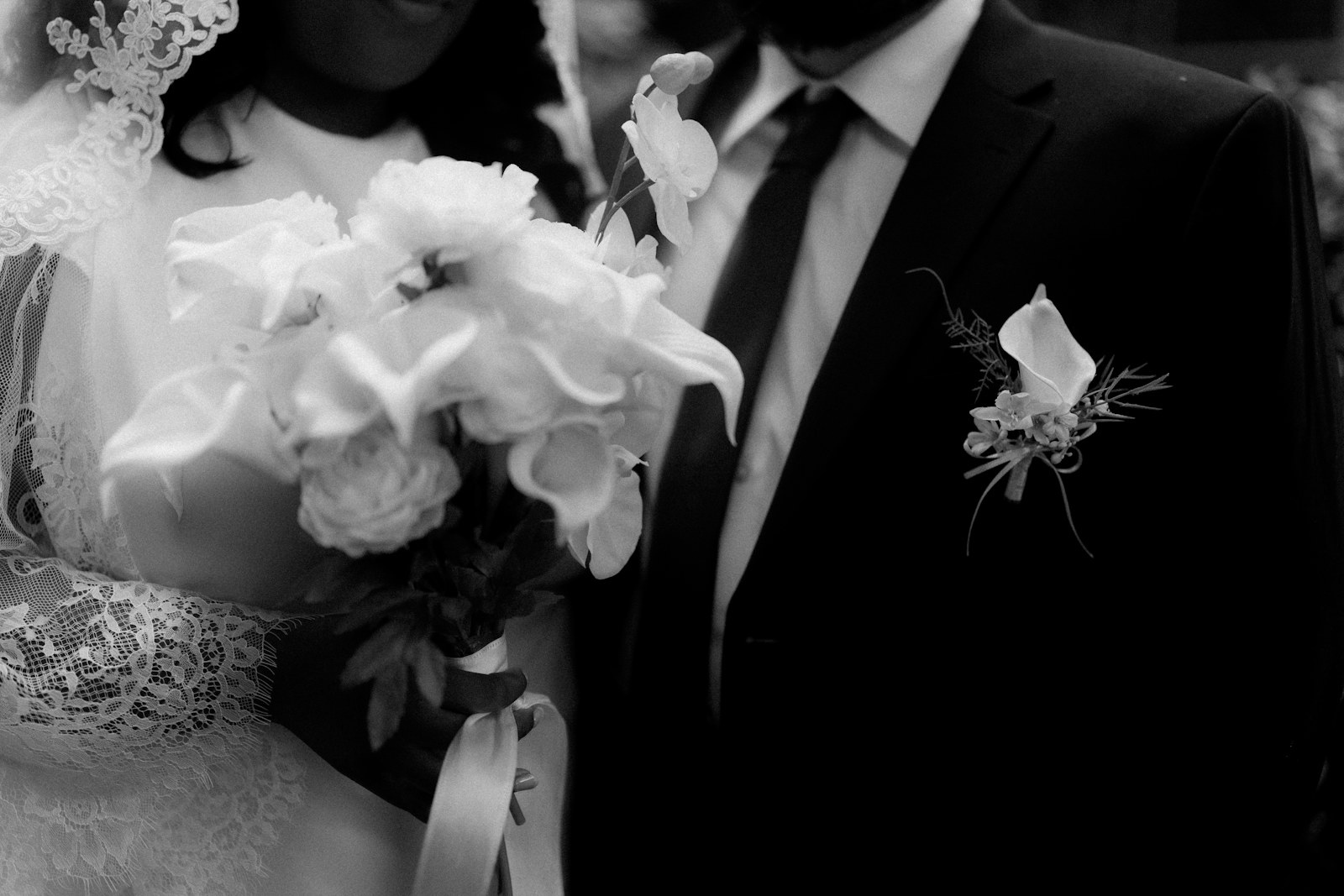 Bukiet ślubny: kwiaty, sezonowość i rozmowa z florystą